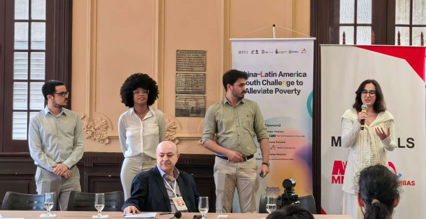 Estudantes da Politécnica-UFRJ conquistam o terceiro lugar em desafio internacional com projeto voltado à redução da pobreza